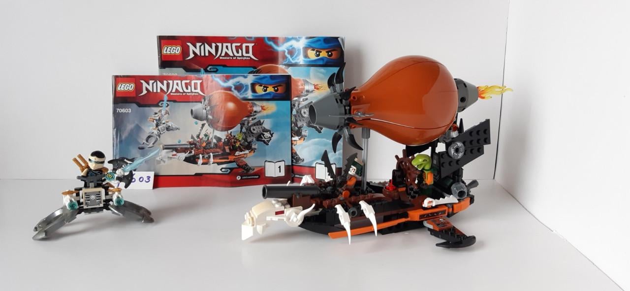 LEGO NINJAGO 70624:  Vermillion Invasievoertuig
