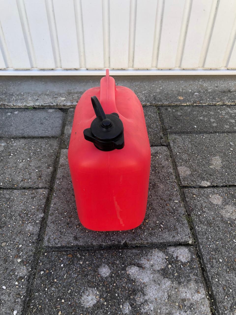 Rode Esso Jerrycan 5 Liter - Benzine/Diesel