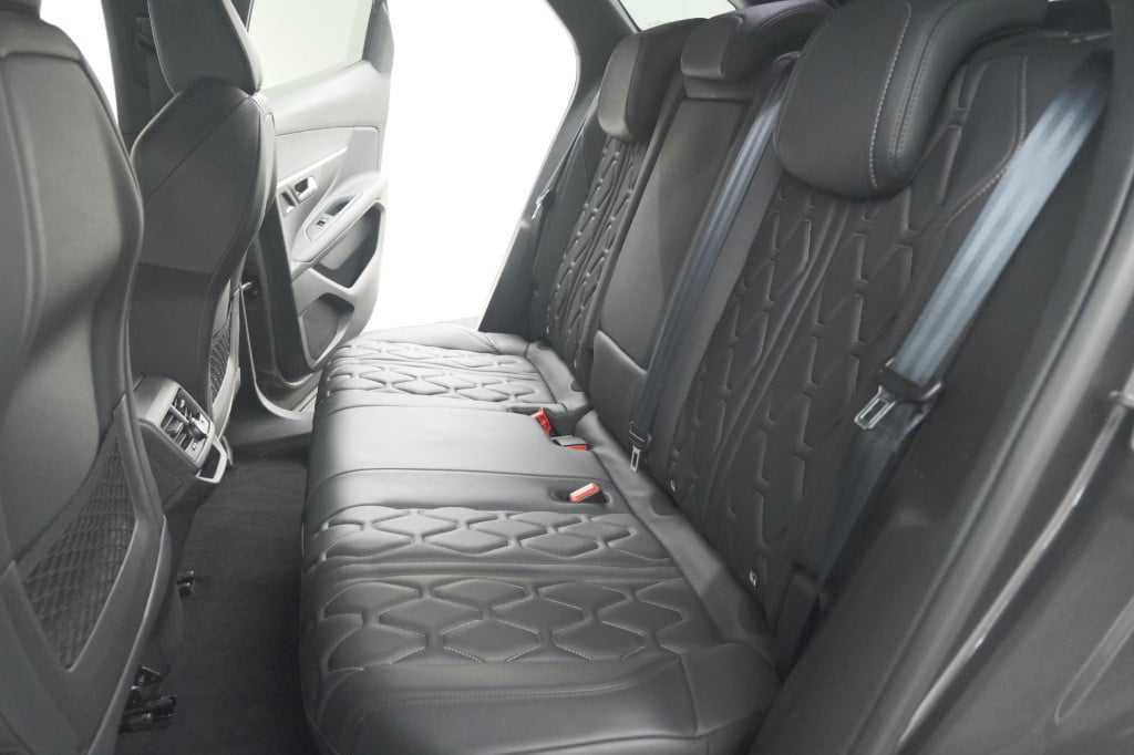 Peugeot 3008 1.6 puretech 180 gt line | camera | dodehoekdetectie | adaptie