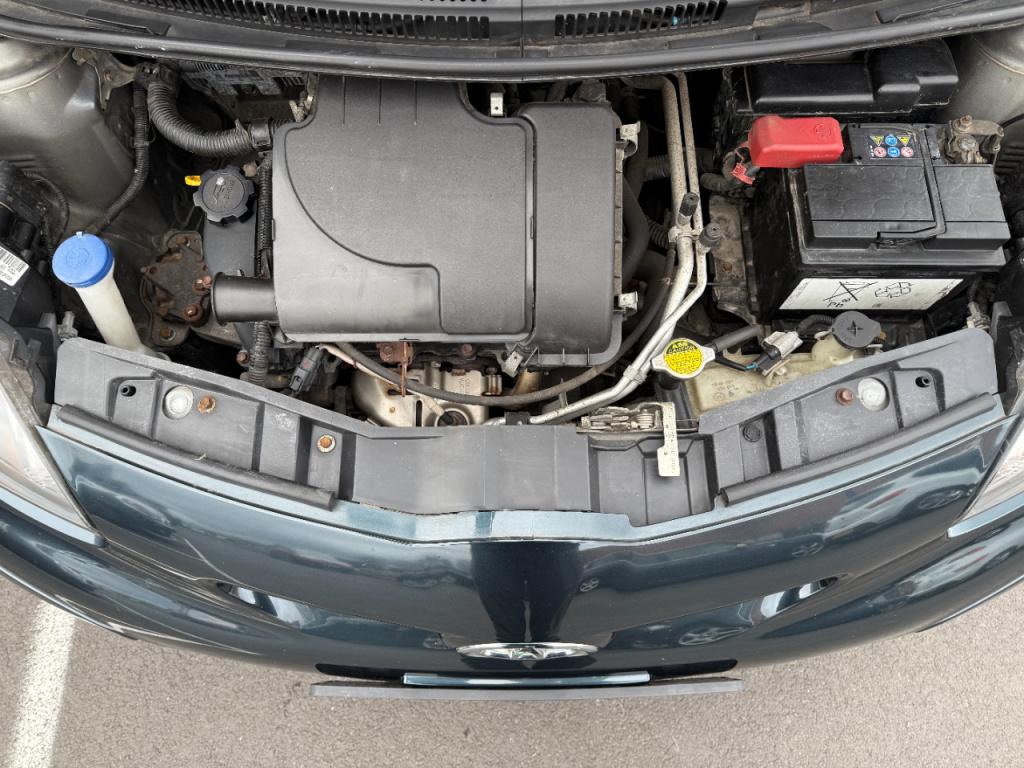 Toyota Aygo 1.0-12v aspiration green navigator