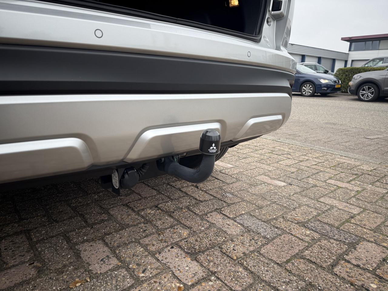 Mitsubishi Eclipse Cross - 2.4 PHEV Intense+