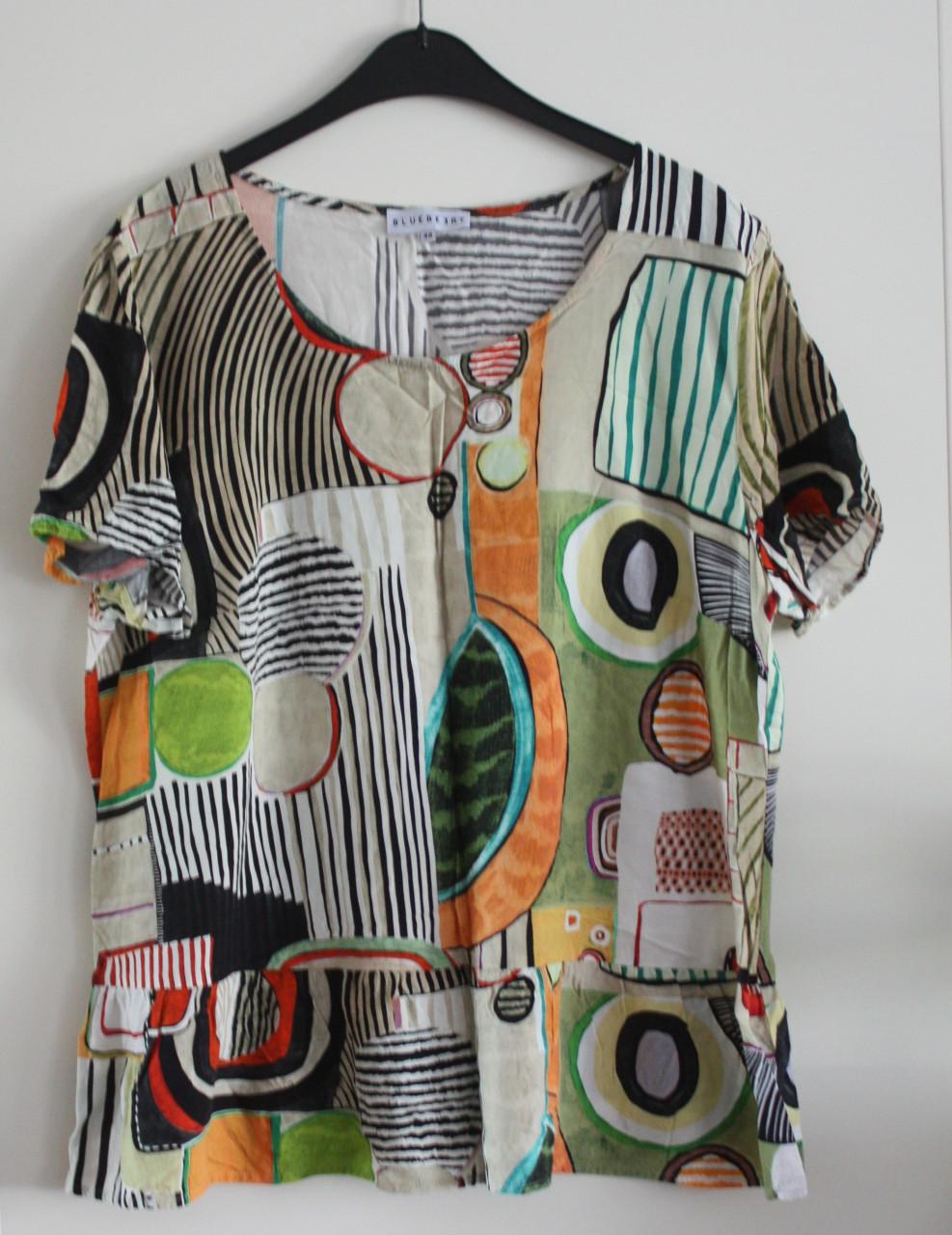 Kleurrijk shirt met print maat 48