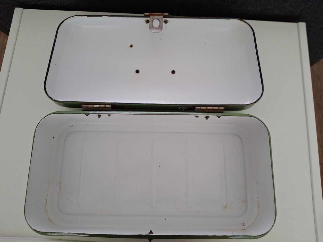 Reseda emaille broodtrommel