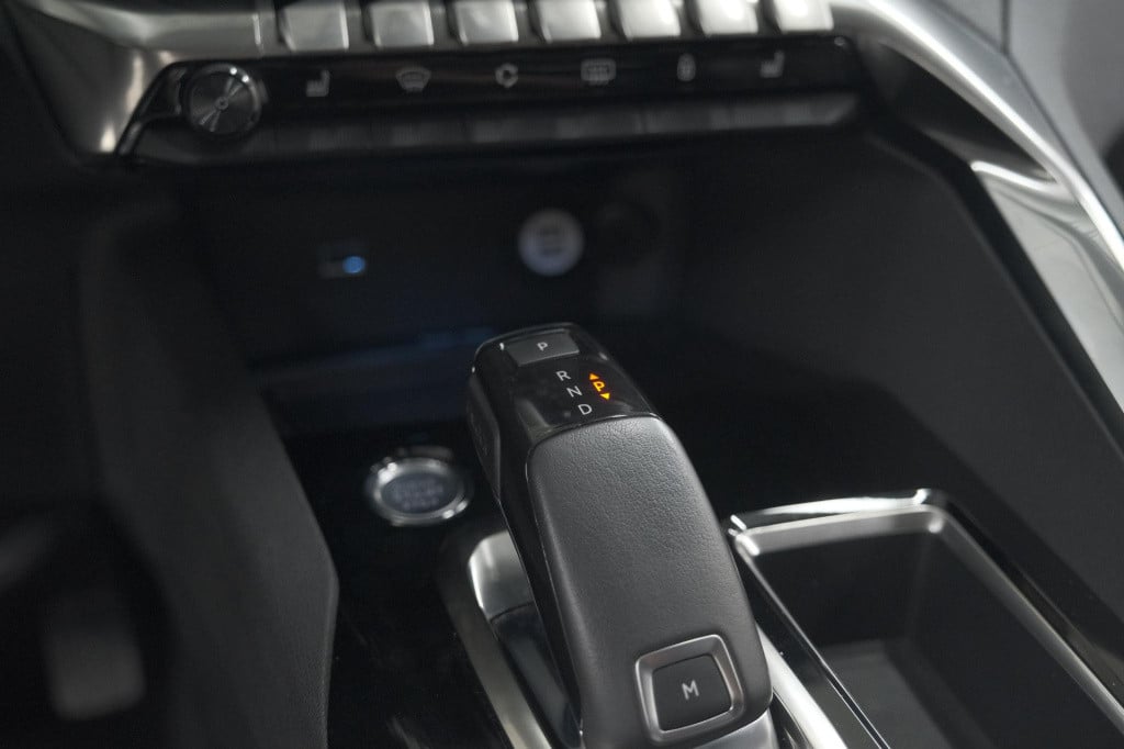 Peugeot 3008 puretech 130 eat8 blue lease premium | camera | elektronische 