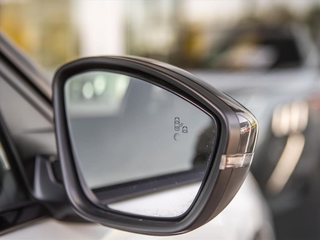 Peugeot 2008 1.2 puretech 130pk gt automaat | panoramadak | leder | elek. s