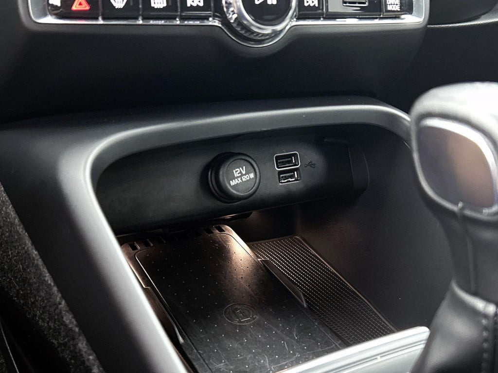 Volvo XC40 1.5 t2 core | lmv | parker sensoren | cruise control | navigatie