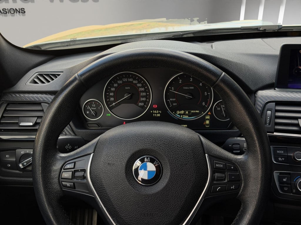 BMW 3-serie 320d high executive leder pdc