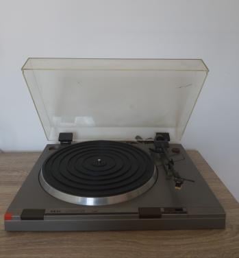 Akai AP-D210  platenspeler
