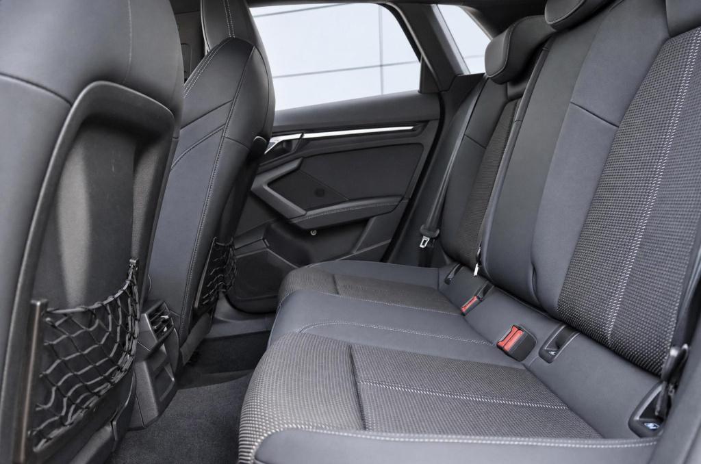 Audi A3 sportback 45 tfsi e s edition competition 245pk s-tronic soh 95%