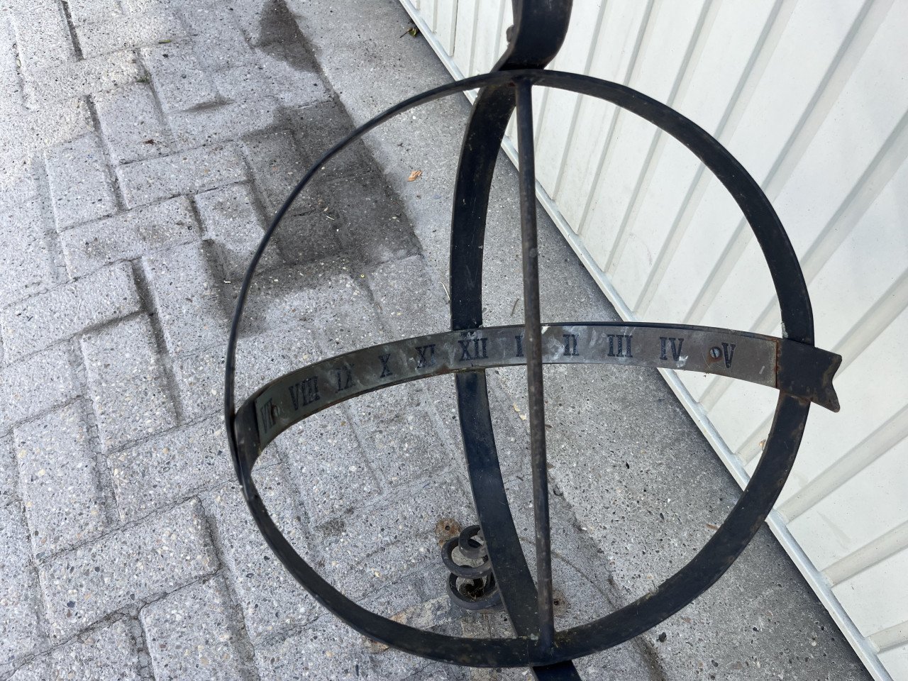 Zonnewijzer ijzer half open 38 cm