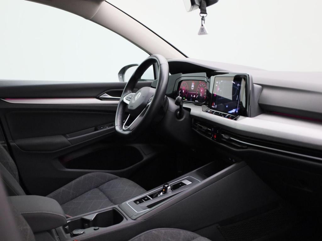 Volkswagen Golf 1.0 etsi life | automaat | stoel - stuur verwarming | navig