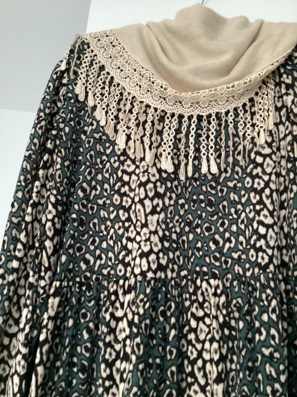 Nieuwe jurk zara met leuke sjaal maat M