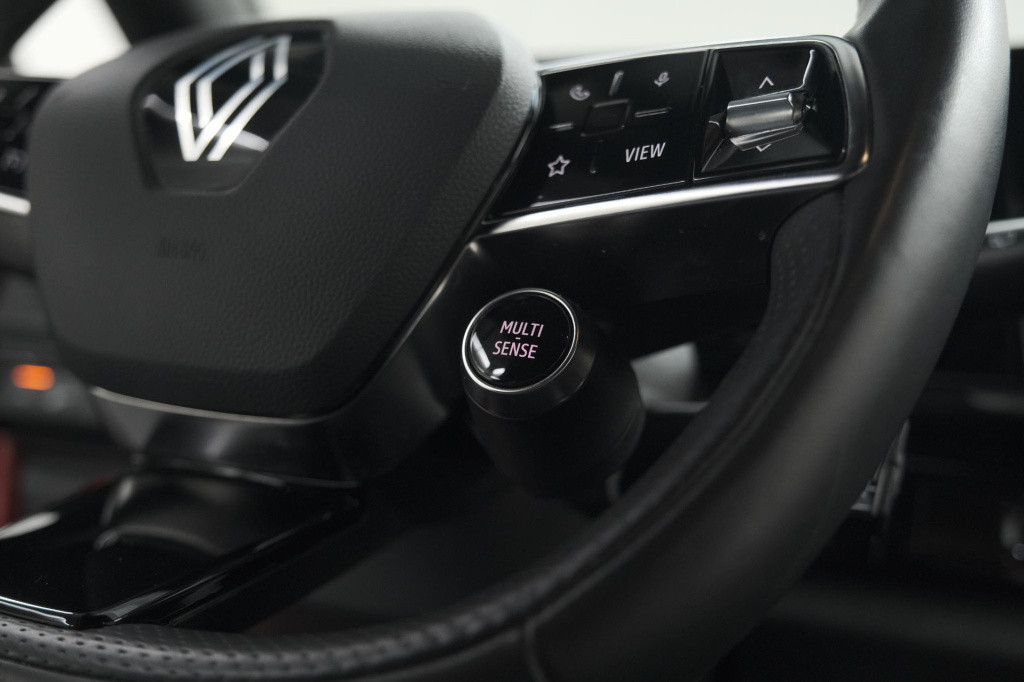 Renault Austral 1.2 e-tech full hybrid 200 techno | panoramadak | 360 camer