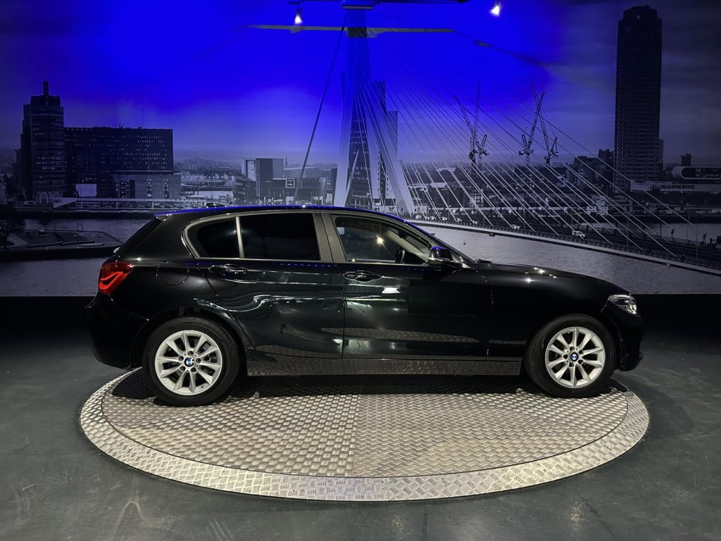 BMW 1 Serie 118i high executive *origineel nl*navi*clima*led*