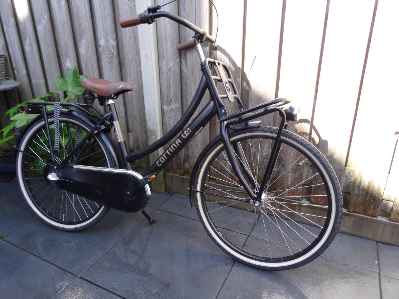 🚲 Cortina U4 Transport Meisjesfiets – 26 inch | Zwart