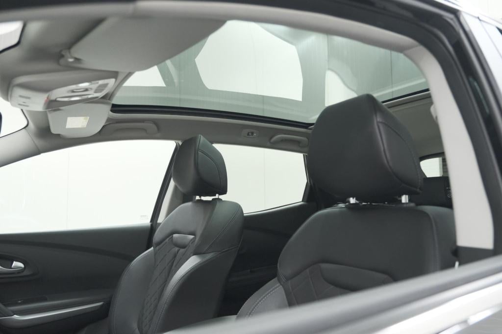 Renault Kadjar tce 140 edc techno | trekhaak | camera | panoramadak | dodeh