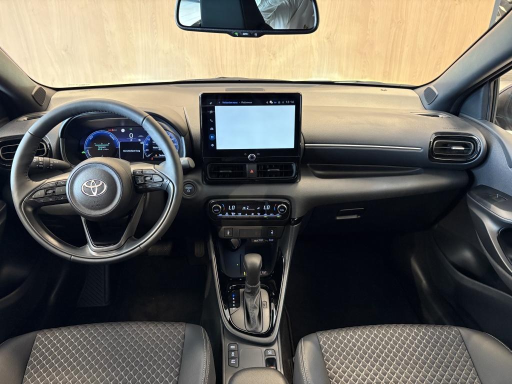 Toyota Yaris 1.5 hybrid 130 executive | demo |