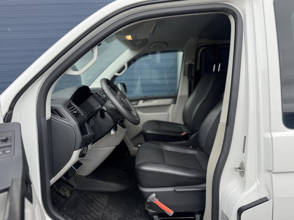 Volkswagen Transporter 2.0 tdi l2h1 trendline dubbel cabine / airco / leer 
