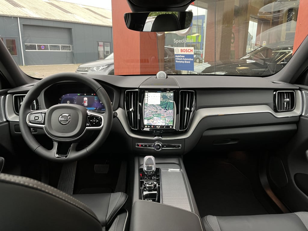 Volvo XC60 2.0 t8 awd polestar engineered | bowers&wilkins | pano | 22 inch