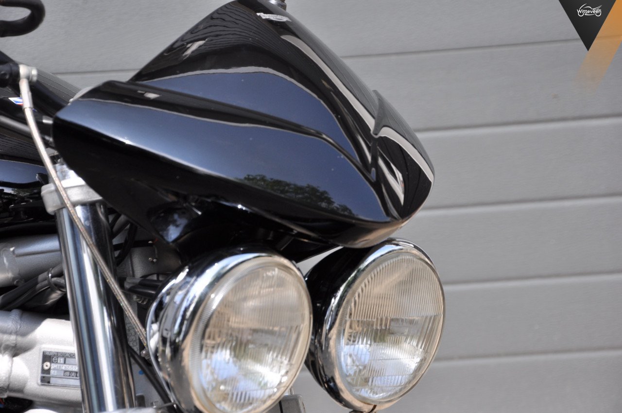 Triumph Speed Triple 955i Zeer netjes en heel compleet