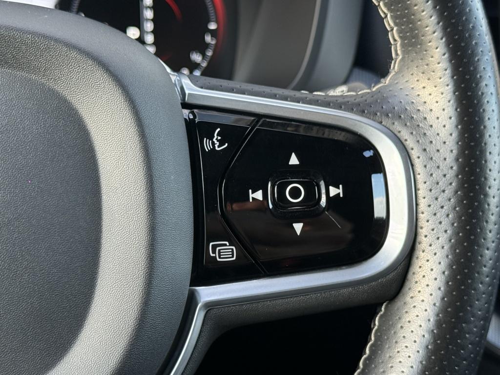 Volvo XC60 t8 390pk recharge r-design| panodak| luchtvering| trekhaak| came