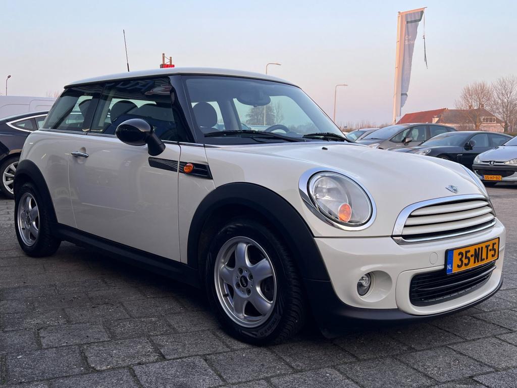 Mini One mini 1.6 minimalist business line, airco, lm-velgen enz.