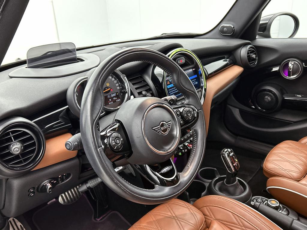 Mini Cooper mini 2.0 hammersmith | harman/kardon audio | schuidak | sfeerve