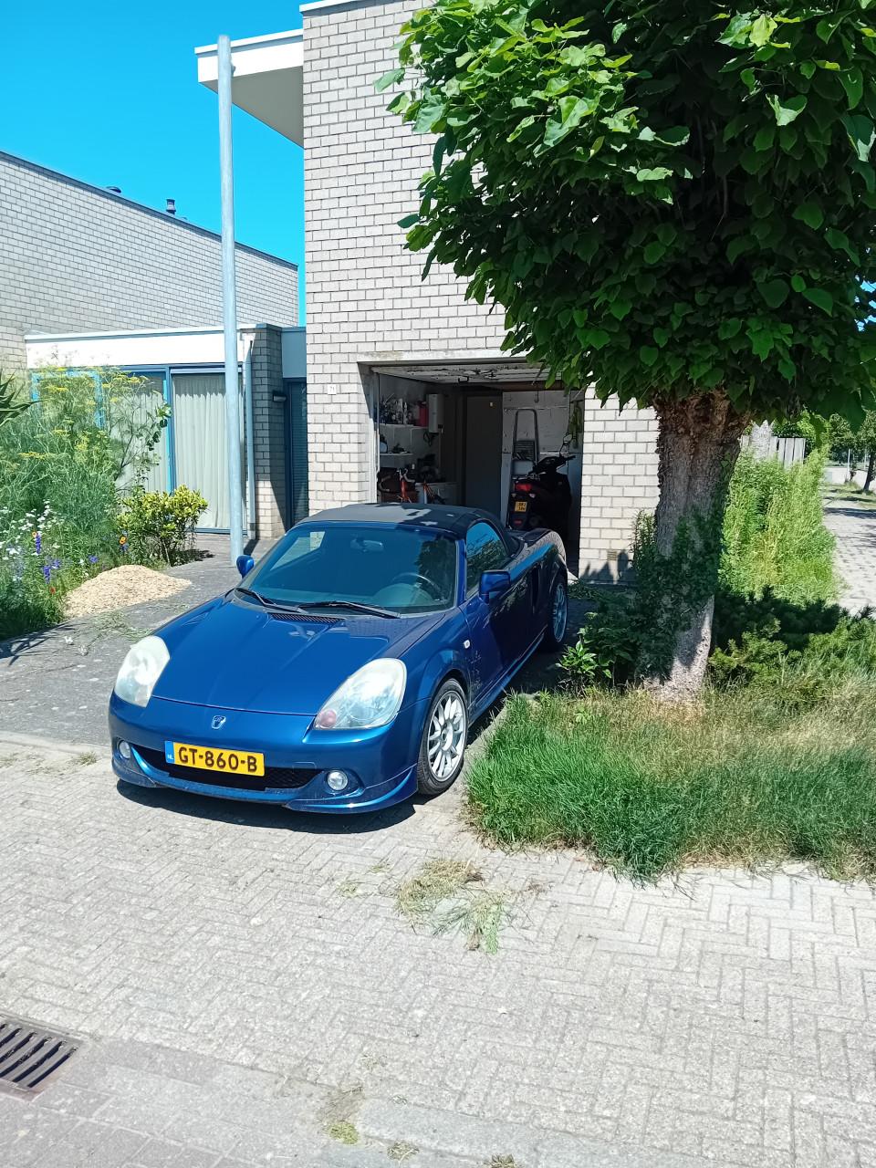 Toyota MR2 1.8. VVTI. 152 Dkm. 2003. AC. Leer. TTE Bodykit Cabrio.kap etc.