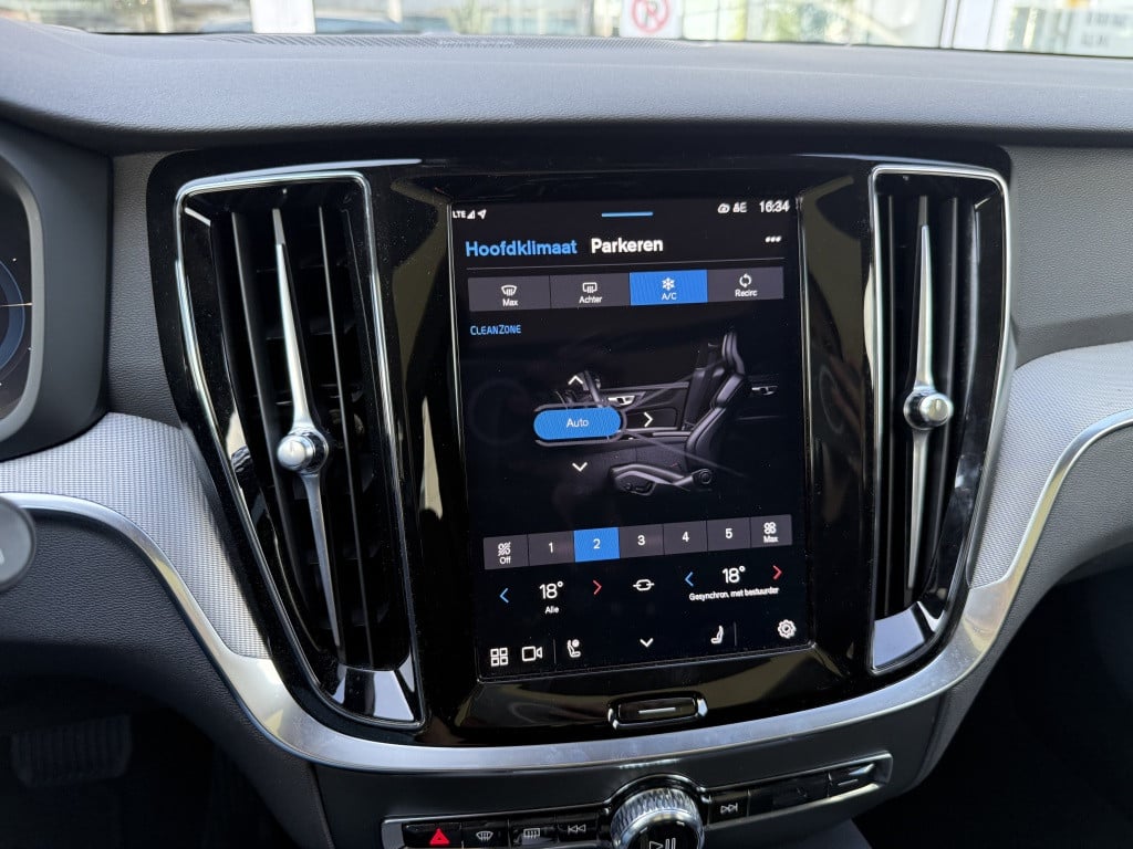 Volvo V60 v60 t6 twin engine awd plus dark