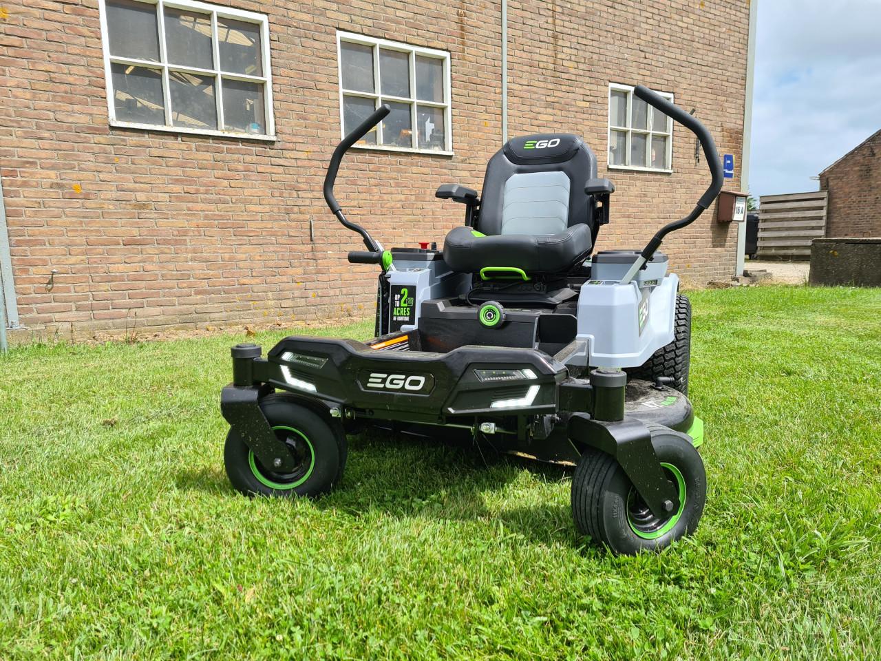 EGO zero turn accu zitmaaier 107cm