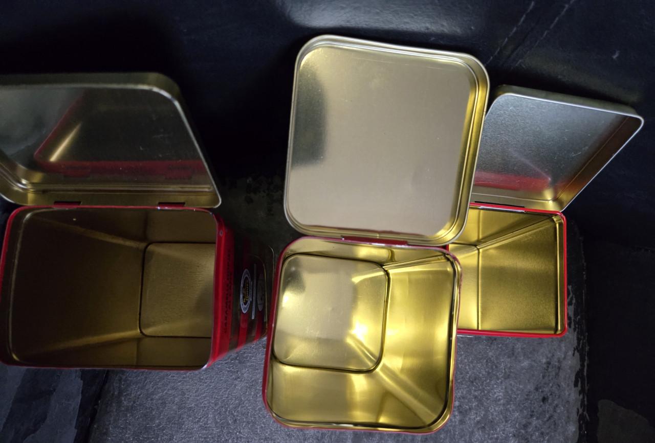Verzameling 3 vintage blikken van Rademaker's Haagsche Hopjes,
