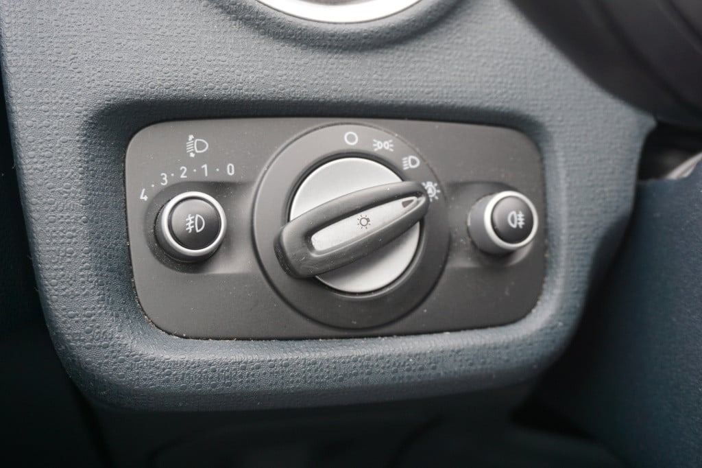 Ford Fiesta 1.6 titanium airco / cruise / elektr. ramen /  lm velgen / nap