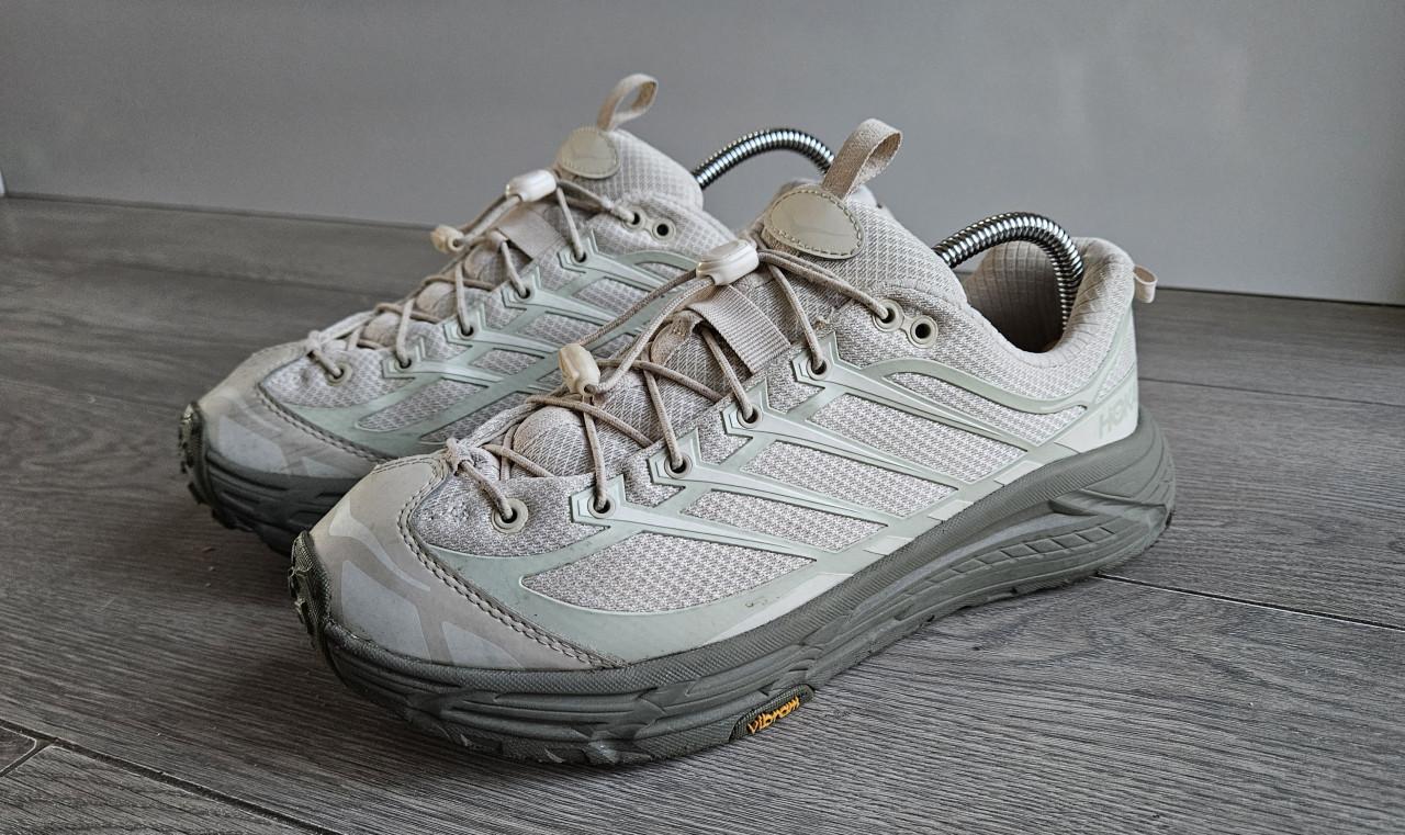 HOKA Mafate Three2 Beige Wandelschoenen Maat 42