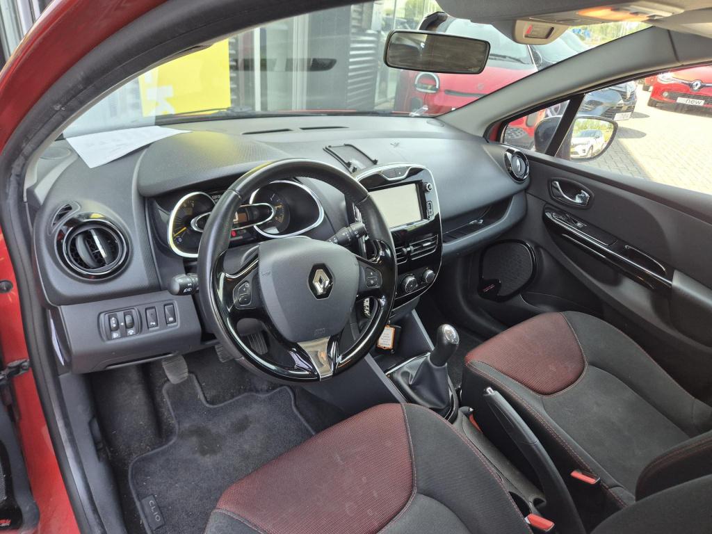 Renault Clio estate 0.9 tce expression all season, airco, trekhaak, navi, p