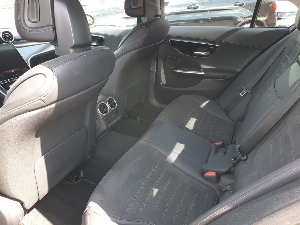 Mercedes-Benz C-Klasse 300 amg line 258pk mhev 9g-tronic
