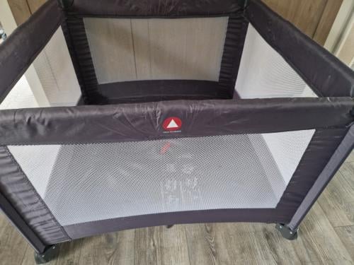 Campingbed en box in 1