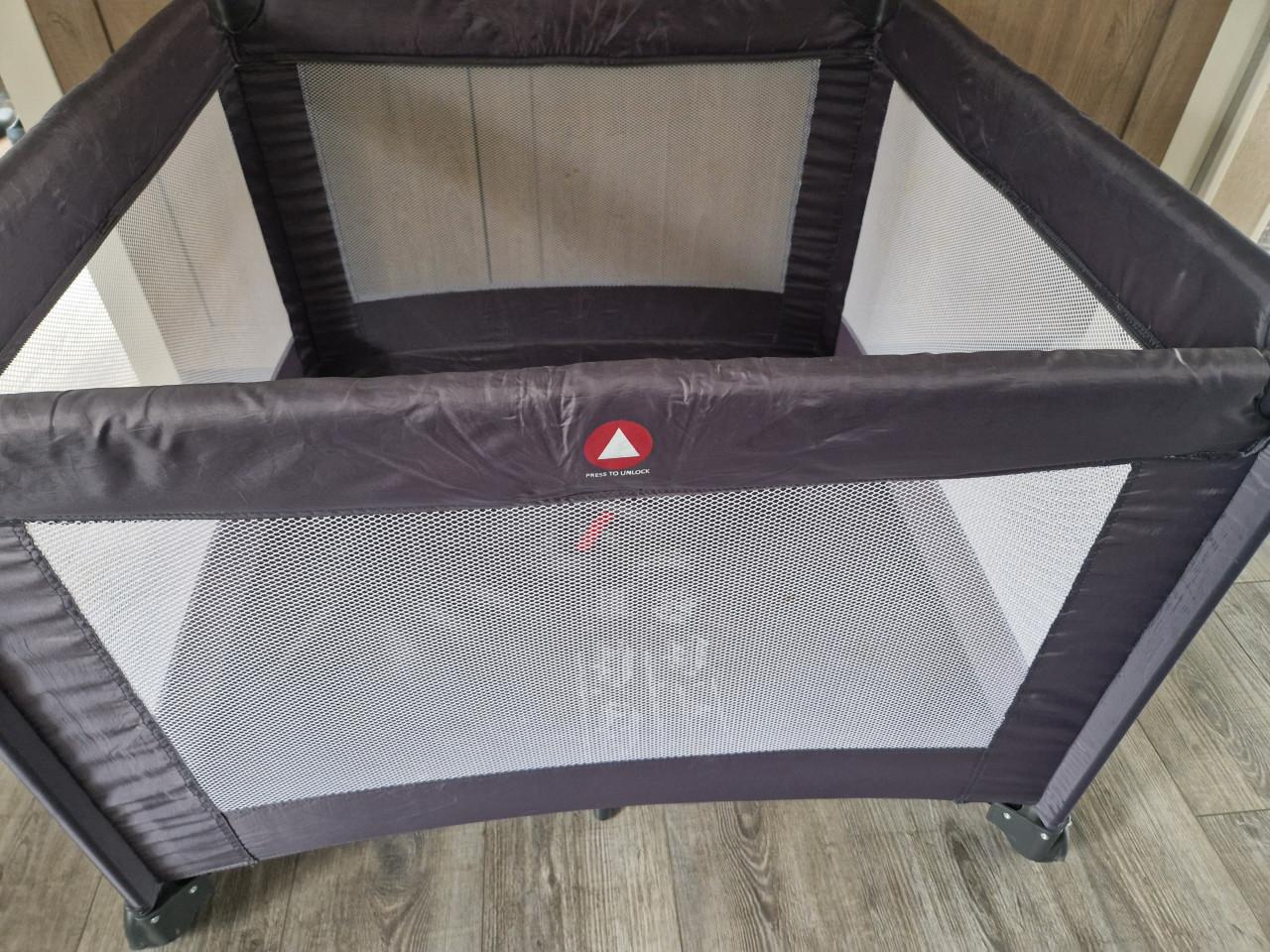 Campingbed en box in 1