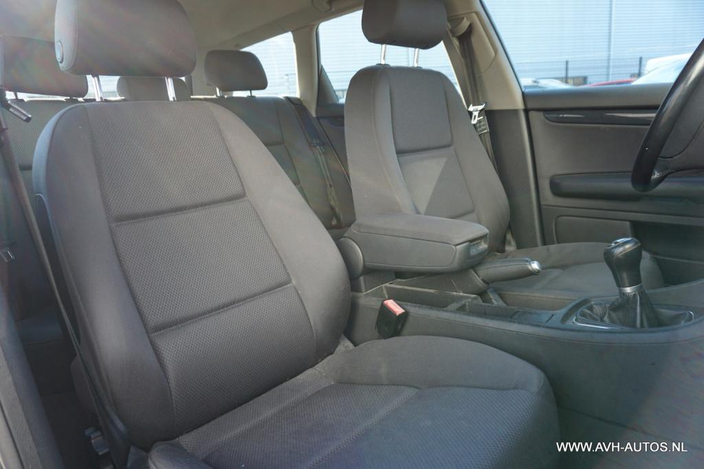 Audi A4 avant 2.0 pro line
