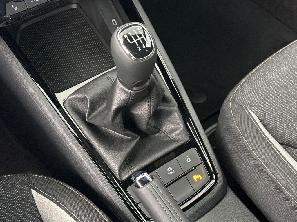 Skoda Scala 1.0 tsi business edition - travel assist