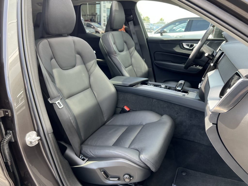 Volvo XC60 2.0 t6 awd plus + bright leder/360 cam./hk premium sound