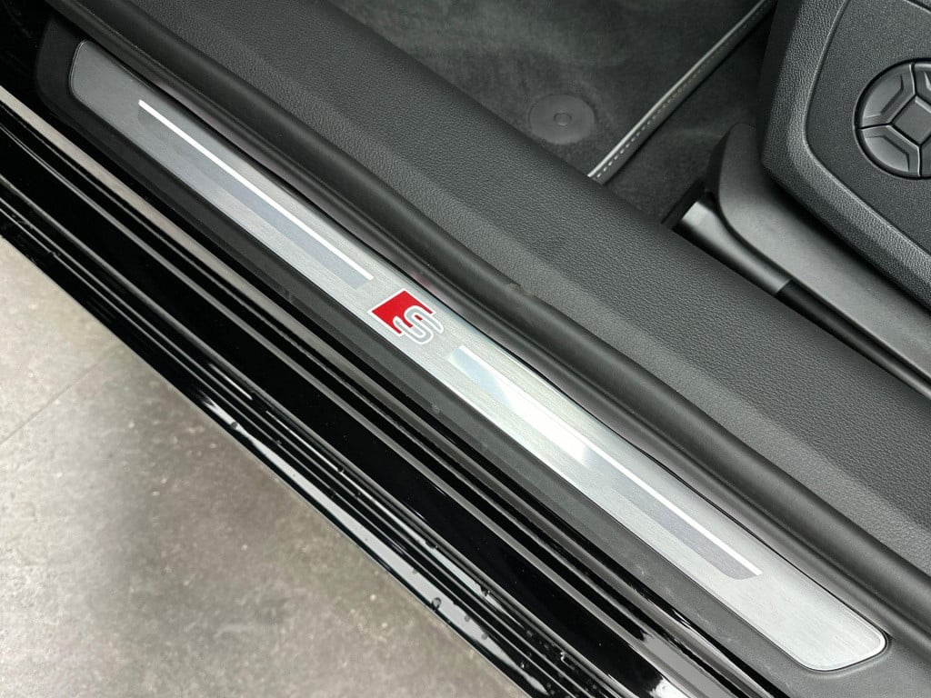 Audi A6 limousine 40 tfsi s edition competition