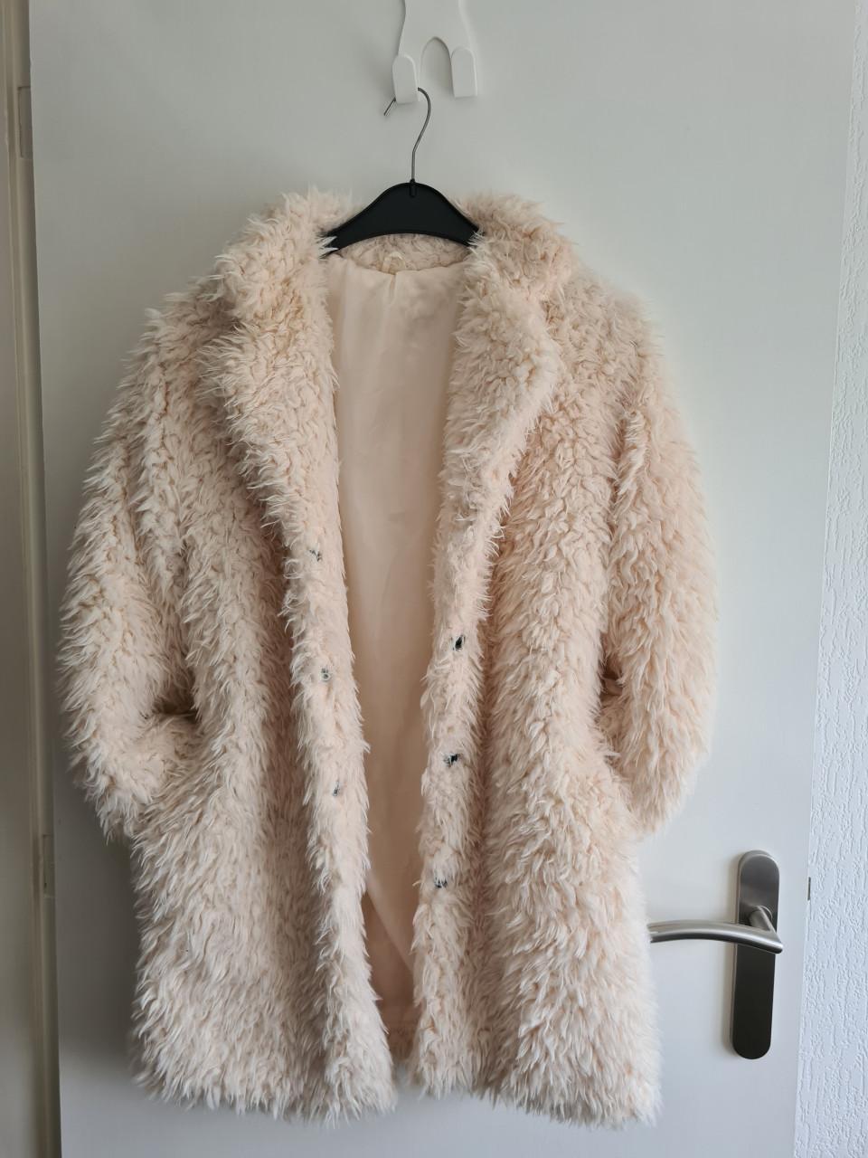Fake fur ecru / beige bontjas  Maat M