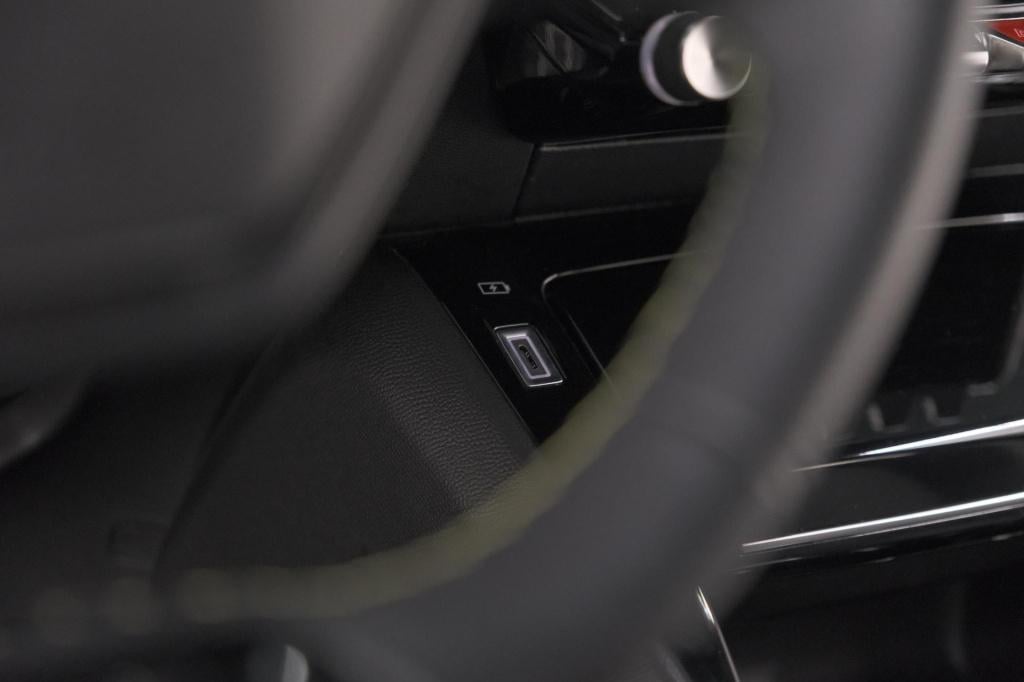 Peugeot E-2008 ev gt 50 kwh | 3 fase | 360 camera | adaptieve cruise contro