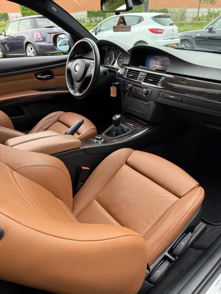 BMW 3-serie e92 320i corporate lease mineralgrey edition