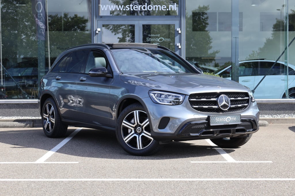 Mercedes-Benz Glc 300e 4matic business solution luxury l mbux l panoramadak