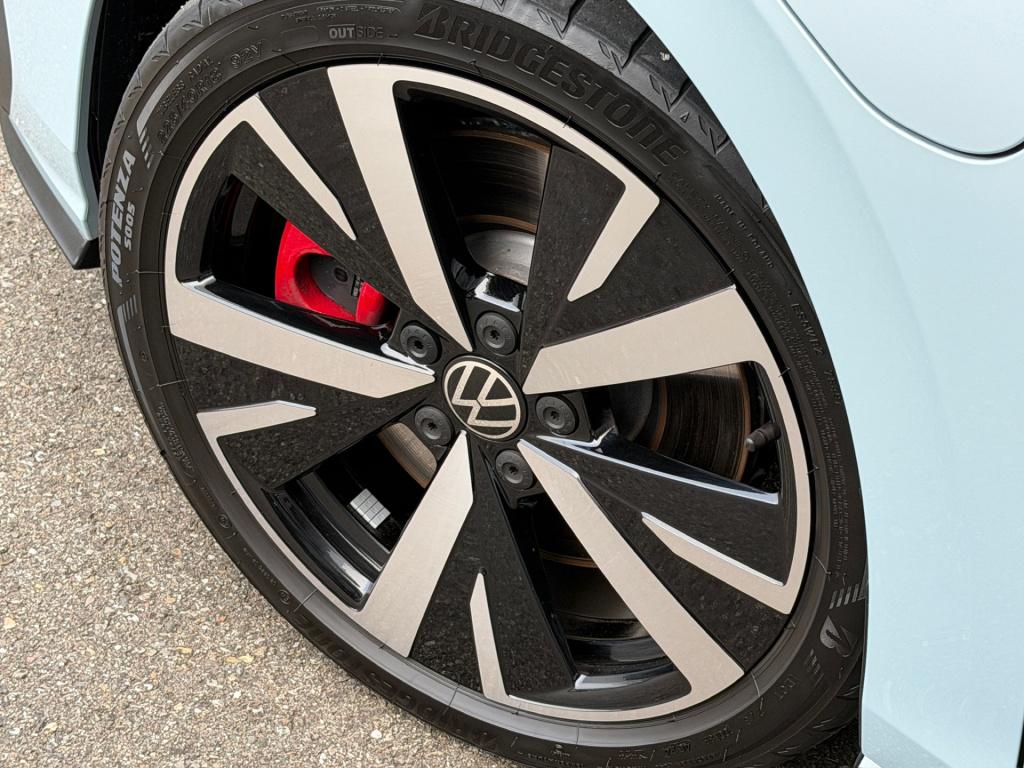 Volkswagen Golf 1.5 ehybrid gte 272pk | led iq light | trekhaak | head-up |