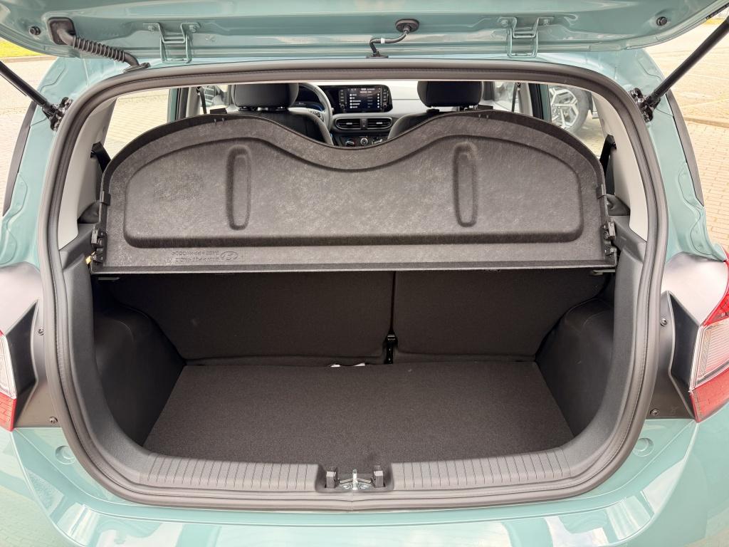Hyundai I 10 1.0 comfort limited | navigatie | direct leverbaar | cruise co