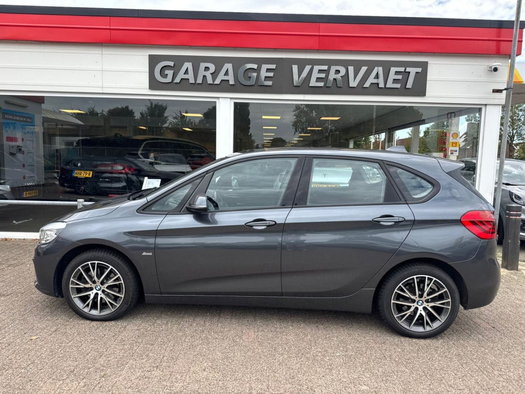 BMW 2-serie active tourer 220i high executive