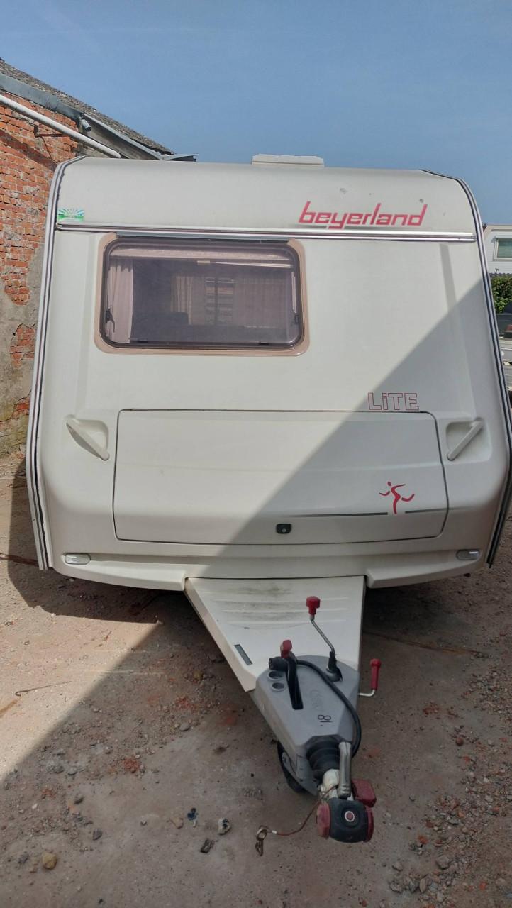 Beyerland 440 met mover / tent / luifel / fietsenrek