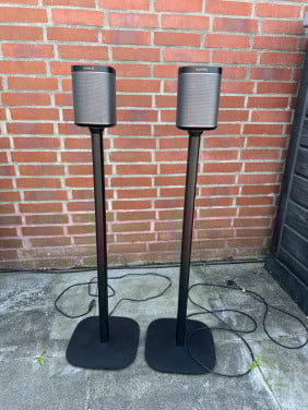 2x Sonos play 1